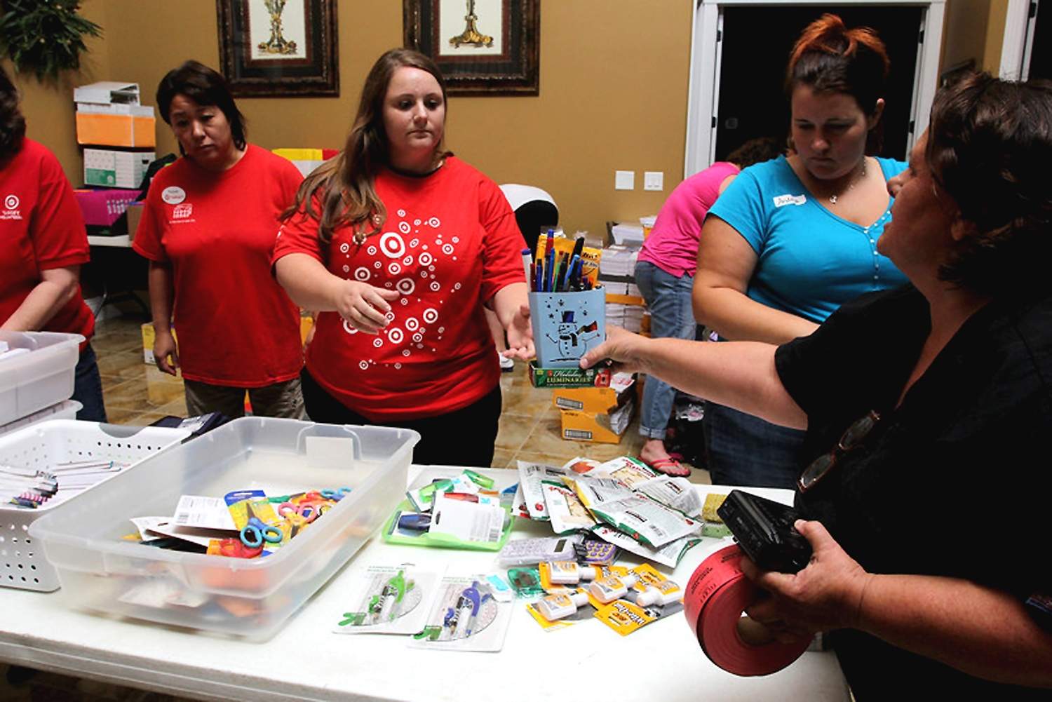 Volunteers to Fill 583 Backpacks